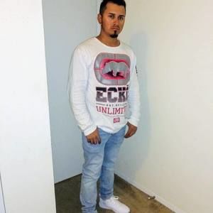 Meet your Posher, Denis